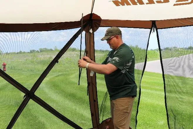 CLAM 12875 5 Sided Quick Set Venture Screen Tent (5)