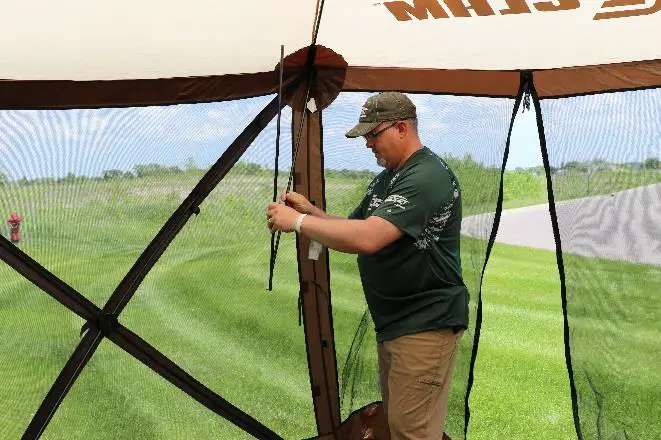 CLAM 12875 5 Sided Quick Set Venture Screen Tent (8)