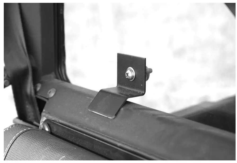 FALCON RIDGE AC-PRO-RW03 Care of Aero-Vent Polycarbonate Rear Window fig 3