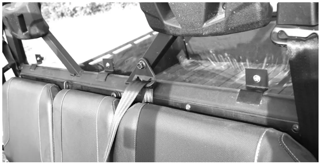 FALCON RIDGE AC-PRO-RW03 Care of Aero-Vent Polycarbonate Rear Window fig 4