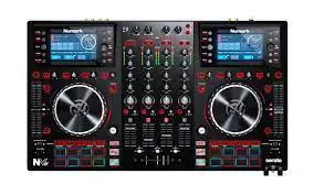 Numark- NVII- Intelligent- Dual- Display- Controller -for- Serato- fig
