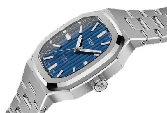 MAEN-Manhatta-37-Watch-fig-1