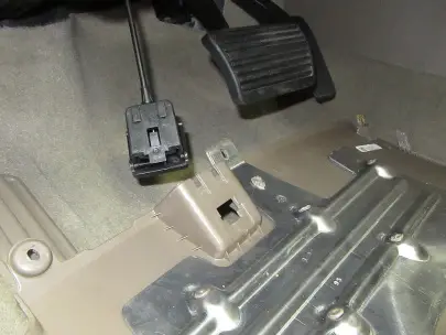 JL-AUDIO-94645-2014-2018-Chevrolet-Silverado-&amp-GMC-Sierra-fig-10