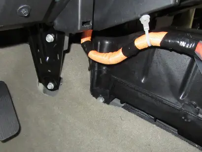 JL-AUDIO-94645-2014-2018-Chevrolet-Silverado-&amp-GMC-Sierra-fig-22