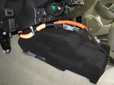 JL-AUDIO-94645-2014-2018-Chevrolet-Silverado-&amp-GMC-Sierra-fig-25