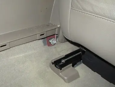 JL-AUDIO-94645-2014-2018-Chevrolet-Silverado-&amp-GMC-Sierra-fig-27