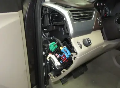 JL-AUDIO-94645-2014-2018-Chevrolet-Silverado-&amp-GMC-Sierra-fig-5