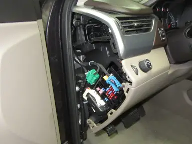 JL-AUDIO-94645-2014-2018-Chevrolet-Silverado-&amp-GMC-Sierra-fig-6