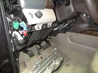 JL-AUDIO-94645-2014-2018-Chevrolet-Silverado-&amp-GMC-Sierra-fig-9