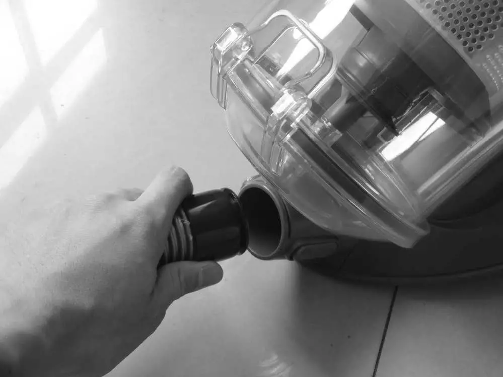 H-Koenig-axo900-Vacuum-Cleaner-fig4