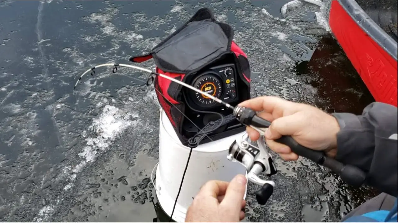 Marcum Technologies Showdown 5.6 Digital Fish Finder User Manual