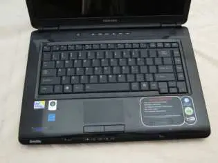 IFIXIT-Toshiba-Satellite-L305-S5946-Motherboard-Replacement-11