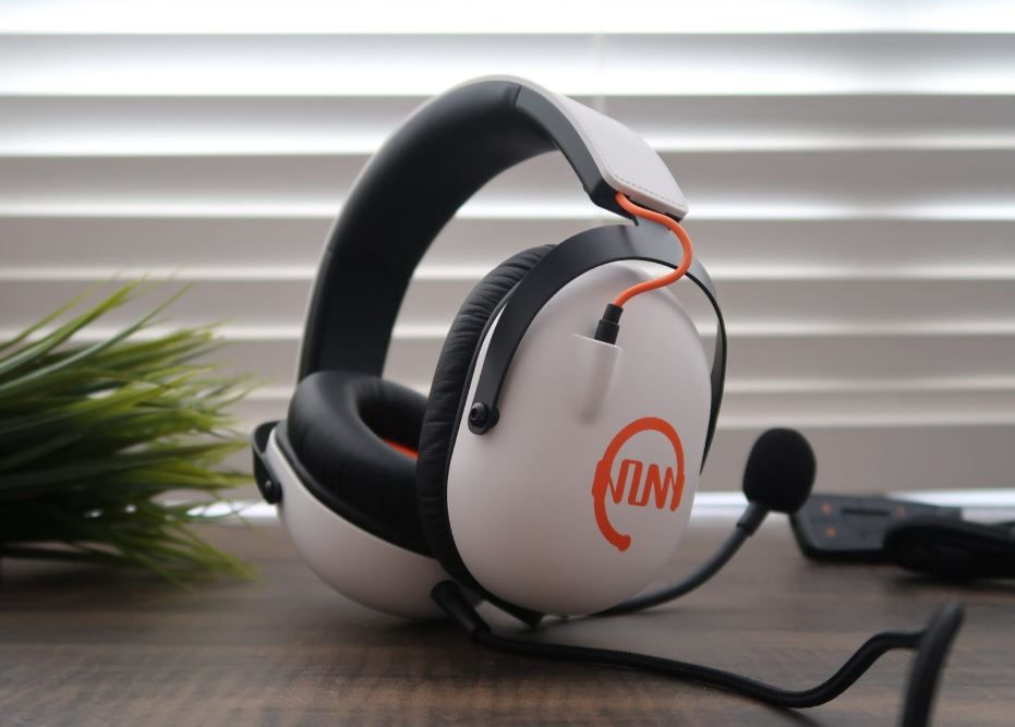 Iinvictor Soturi Plus Wireless Gaming Headset User Manual