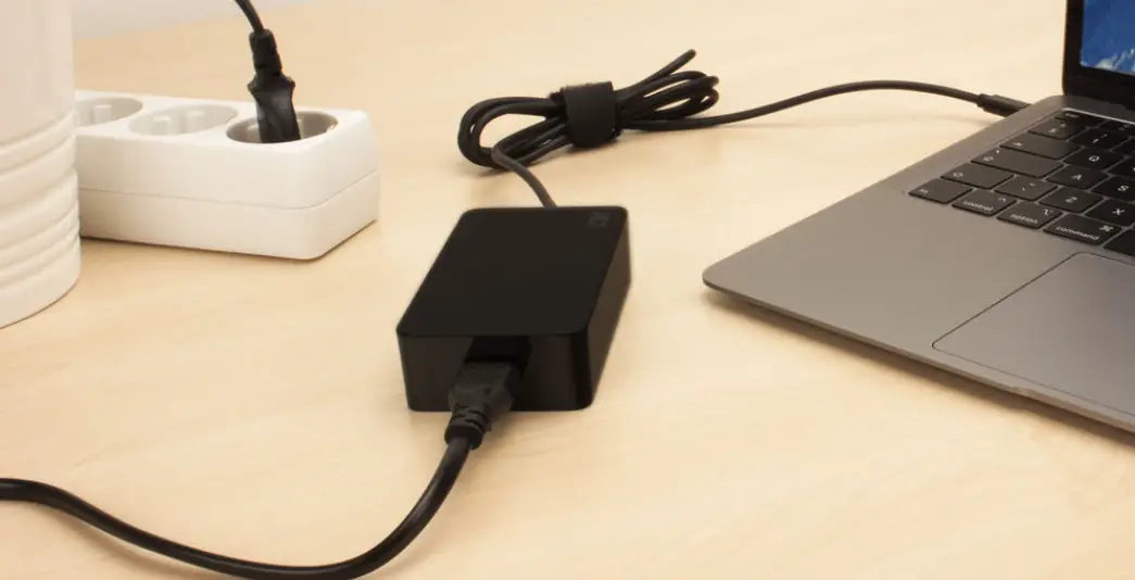 Act Ac2000 Usb-c Laptop Charger Ultra Slim Design User Guide Act Ac2000 Usb-c Laptop Charger Ultra Slim Design User Guide