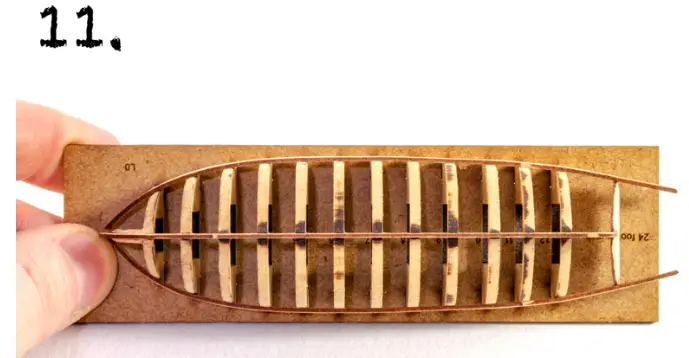 VANGUARD MODELS KR-62144 26 Inch Wood Boat - fig11