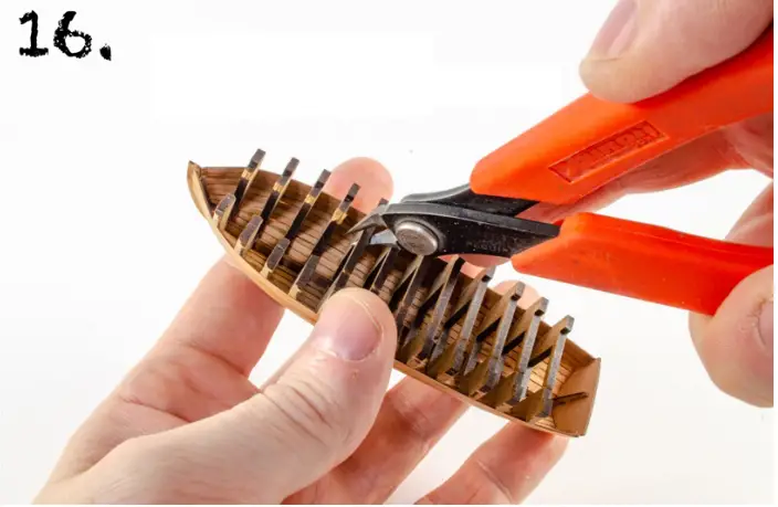 VANGUARD MODELS KR-62144 26 Inch Wood Boat - fig16