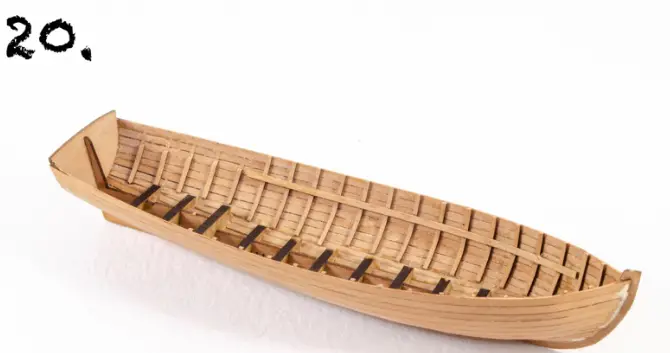 VANGUARD MODELS KR-62144 26 Inch Wood Boat - fig20