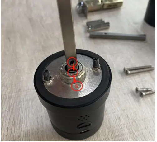 Geek L-B400 Keyless Fingerprint - 1