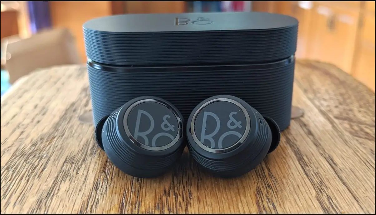 Bang Olufsen Beoplay E8 Sport True Wireless In-ear Bluetooth Earphones User Guide Bang Olufsen Beoplay E8 Sport True Wireless In-ear Bluetooth Earphones User Guide