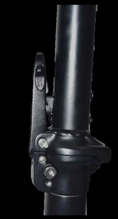 UNFOLDING THE SCOOTER 1