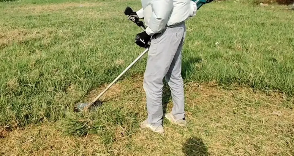 Makita Dur365u Cordless Grass Trimmer Instruction Manual Makita Dur365u Cordless Grass Trimmer Instruction Manual