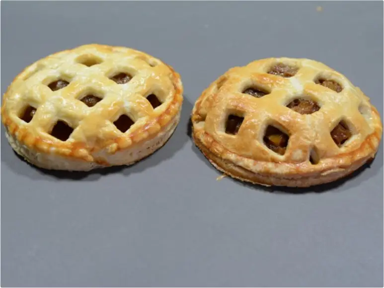 Mini Apple Pies Made with 3D Printed Lattice Cutter 7