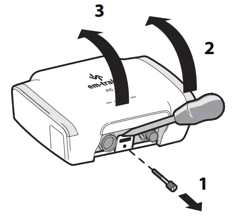 em-trak B923 Class B AIS Transceiver with Integrated Splitter - Removal
