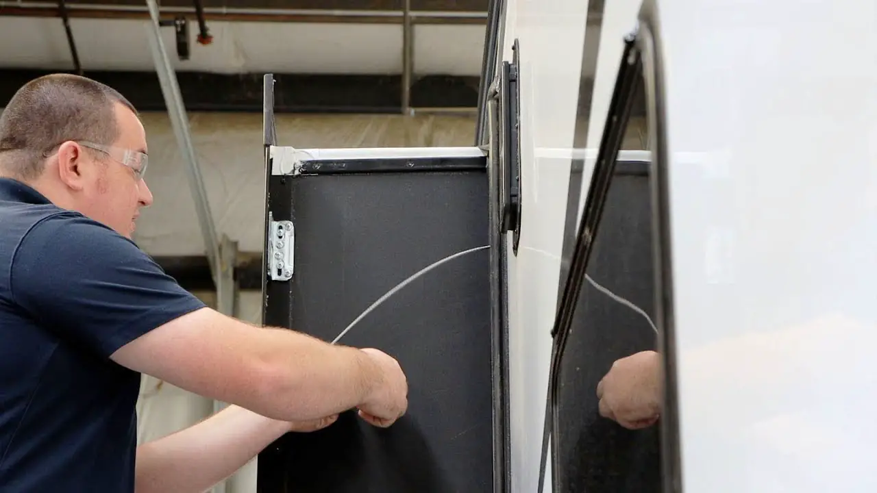 Bal Exact-slide With Emforce Technology User Guide