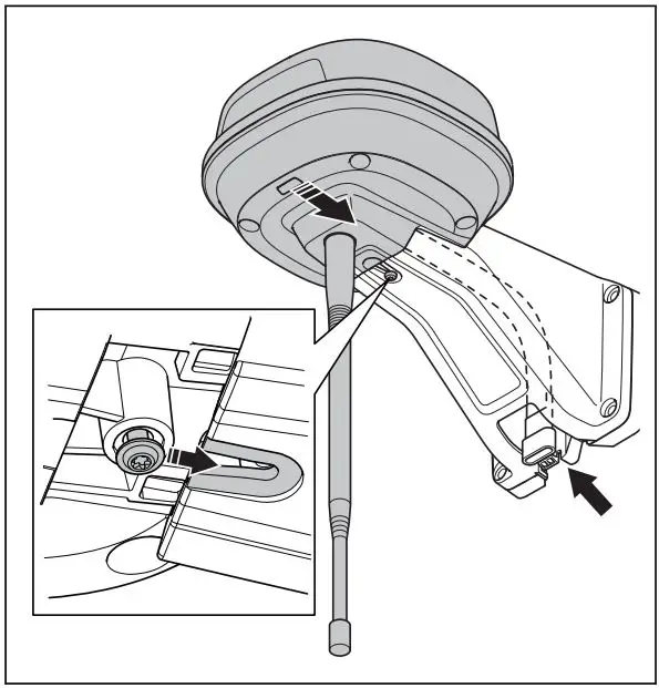 Husqvarna 970 46 82-03 EPOS Reference Station User Manual - Pull the cable on the reference station