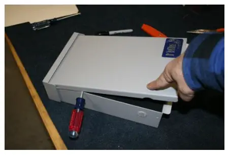 MIDNITE SOLAR MNPV6 Disco Combiner - fig 1