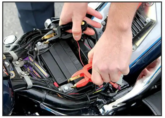 Weego 44s Jump Starter 2100 Peak - Detach Clamps From Battery