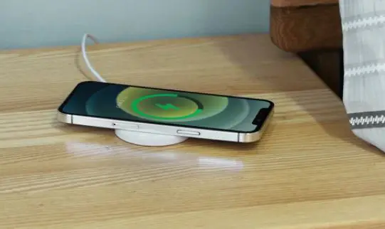 Aukey Lc-a1 Aircore 15w Magnetic Wireless Charger User Manual