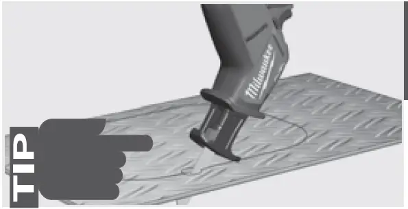 milwaukee-M12CHZ-Cordless-Reciprocating-Saw-19