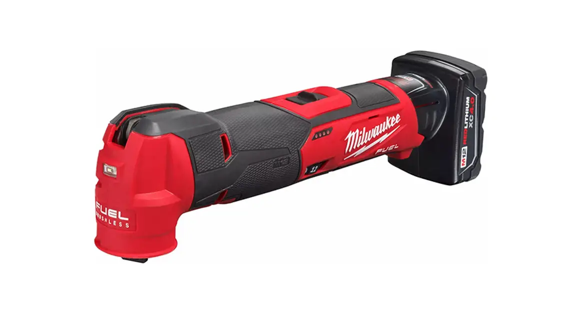 Milwaukee M18 Fuel Oscillating Multi-tool Owner's Manual Milwaukee M18 Fuel Oscillating Multi-tool Owner's Manual