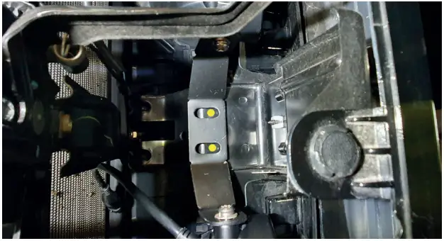 LDZER ISUZU DMAX 2017  Grille Mounting Kit for Linear 6 - fig 6