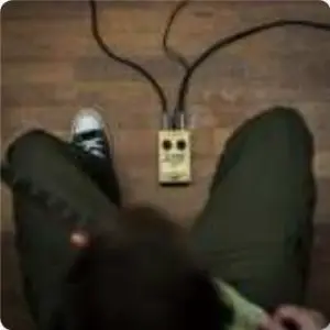 Unparalleled dynamics