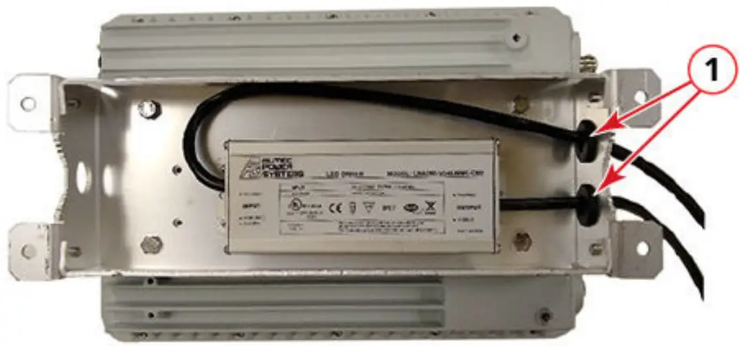 Connecting the Power Supply Unit to the AP