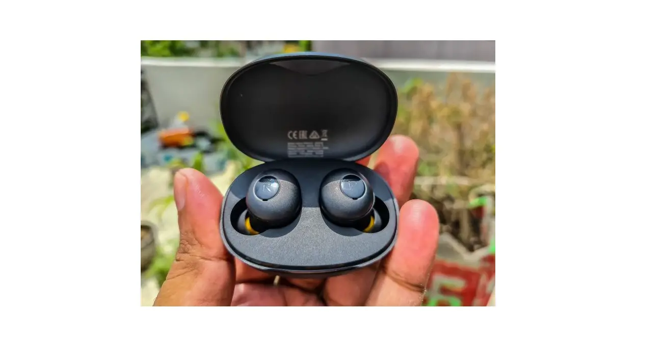 Realme Rma216 Buds Qs Wireless Bluetooth Earphones User Guide Realme Rma216 Buds Qs Wireless Bluetooth Earphones User Guide