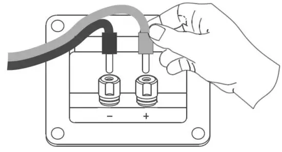 FIG 1 Banana plugs.JPG