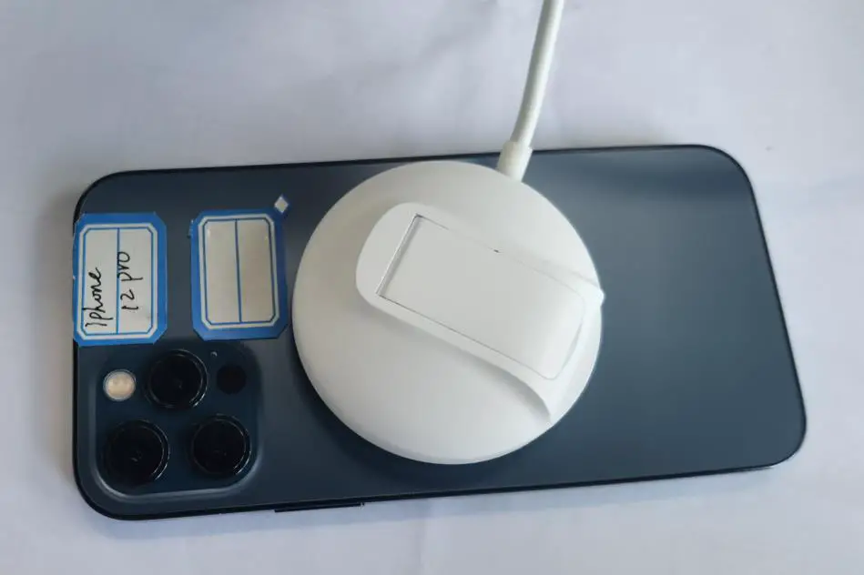 Ce-link Wpc10-1lcna Magnetic Wireless Charger User Manual Ce-link Wpc10-1lcna Magnetic Wireless Charger User Manual