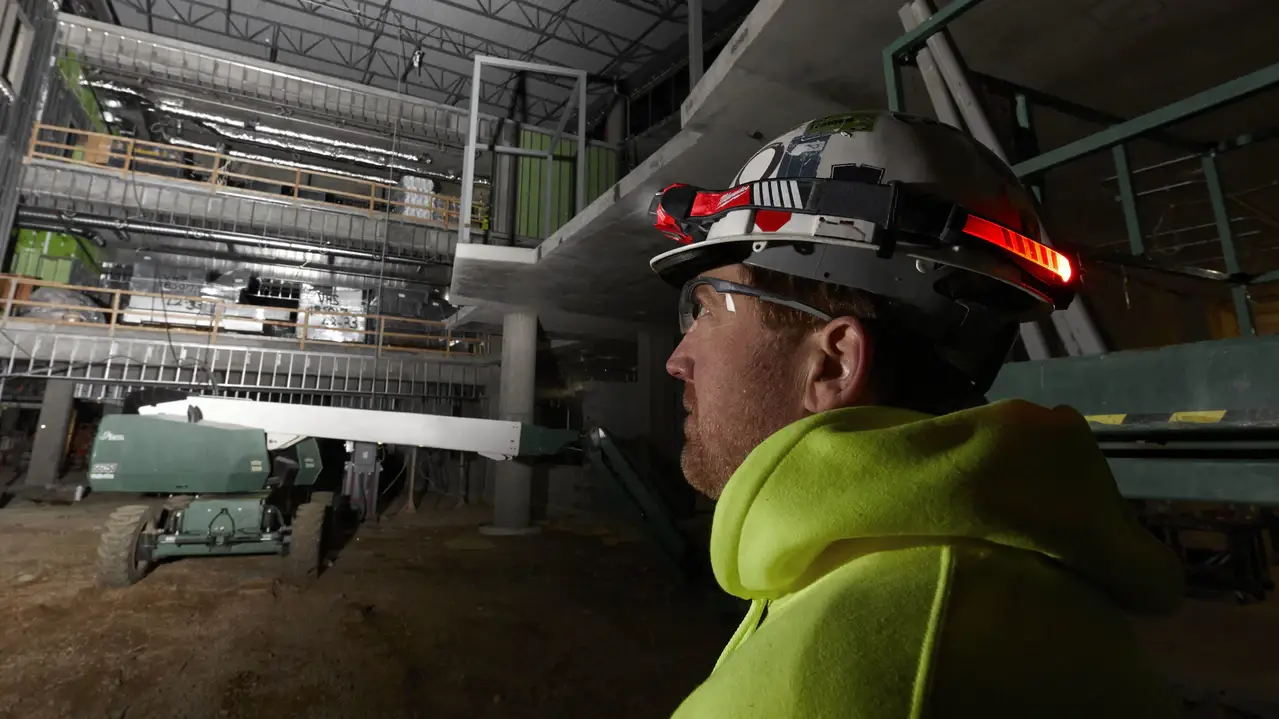 Milwaukee Redlithium Usb Beacon Hard Hat Light User Guide Milwaukee Redlithium Usb Beacon Hard Hat Light User Guide