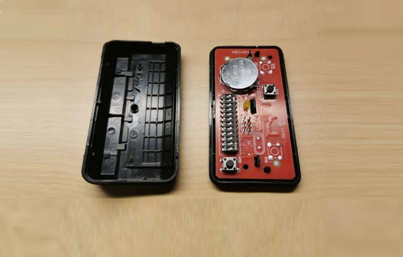 Chamberlain Group 0266-1 Single Button Remote Model Instructions