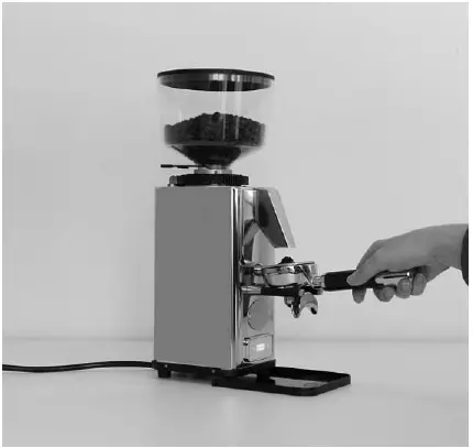 ECM-S-Automatic-64-Anthracite-On-Demand-Grinder-25