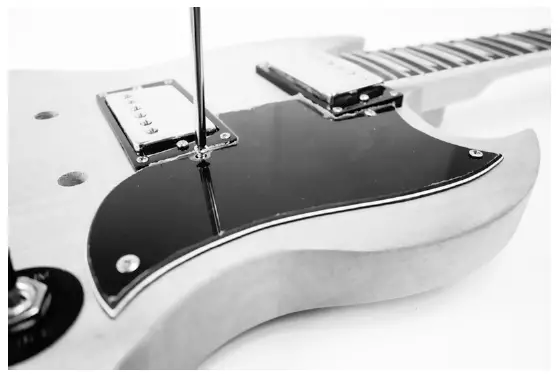 Harley-Benton-255975-Benton-Electric-Guitar-Kit-DC-Style-fig-18