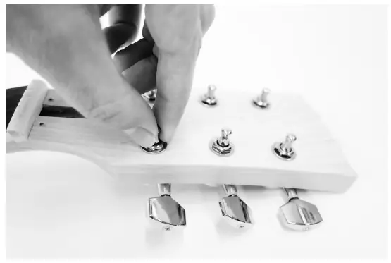 Harley-Benton-255975-Benton-Electric-Guitar-Kit-DC-Style-fig-3