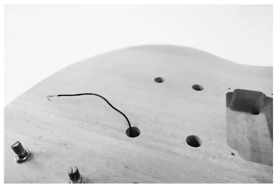 Harley-Benton-255975-Benton-Electric-Guitar-Kit-DC-Style-fig-8