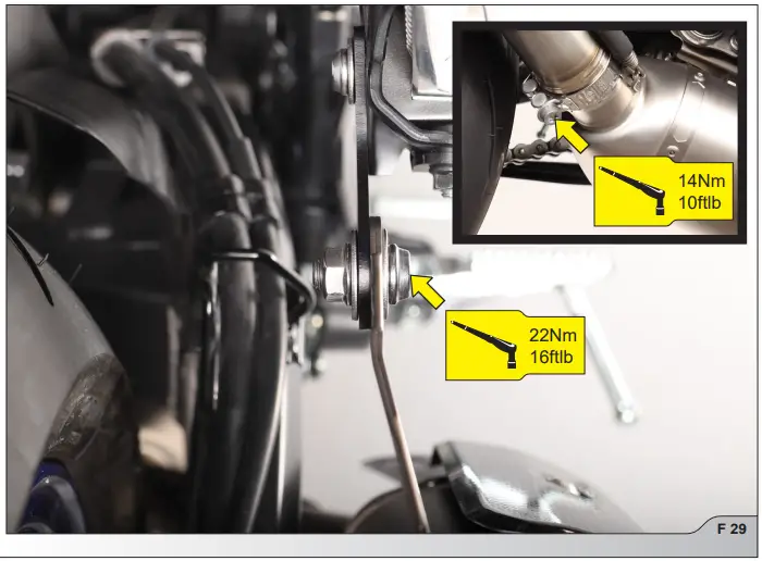 AKRAPOVIC-Yamaha-YZF-R7-Racing-Line-Motorcycle-Exhaust-31