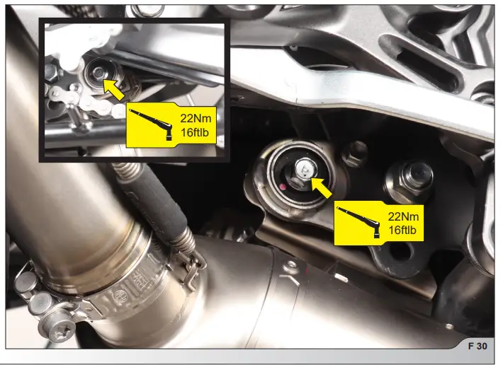 AKRAPOVIC-Yamaha-YZF-R7-Racing-Line-Motorcycle-Exhaust-32