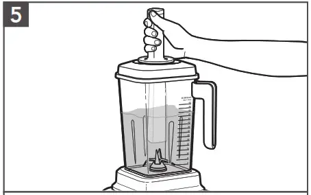 KitchenAid Stand Blender KSB606070 - USING THE BLENDER 5