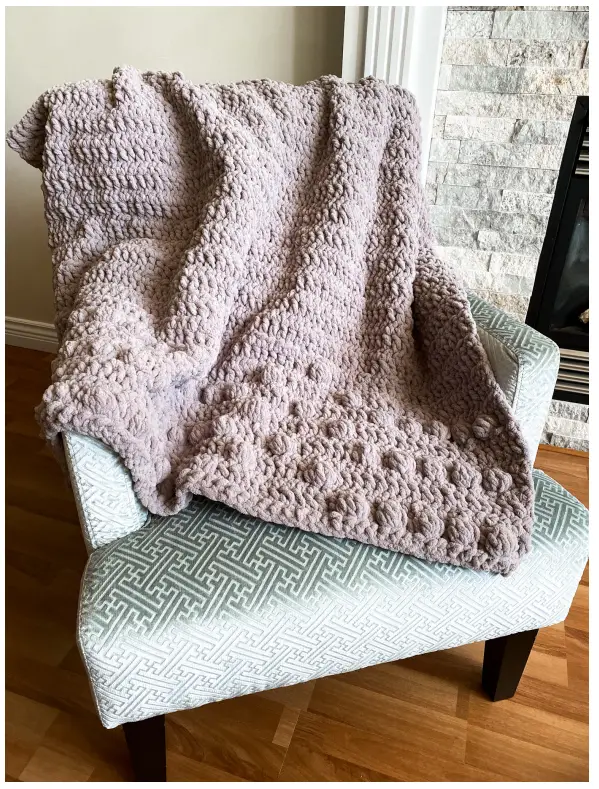 LION BRAND M20258 CV Cover Story Hendry Blanket